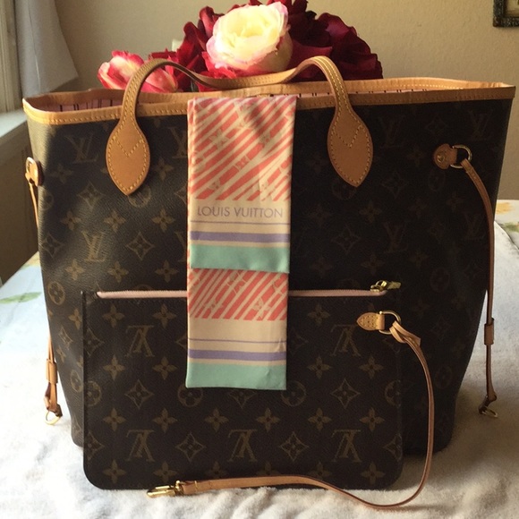 Louis Vuitton Handbags - LOUIS VUITTON NEVERFULL ROSE BALLERINE MM🌷🌷🌷🌷